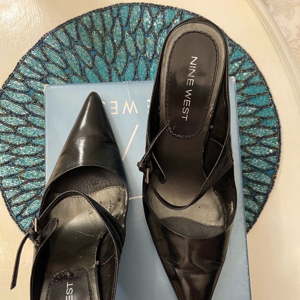 Nine West black leather heals